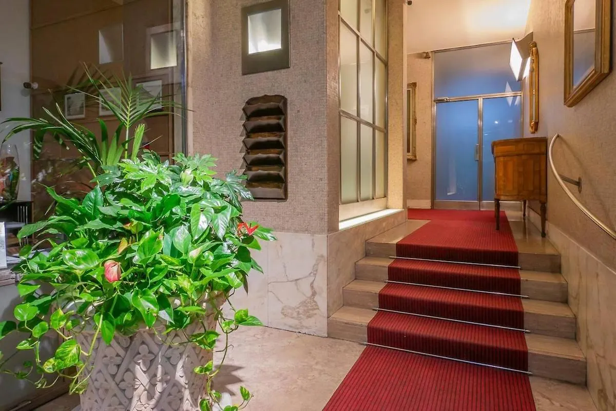 Duomo Suite - 3 Minutes From The Duomo Milano Italien